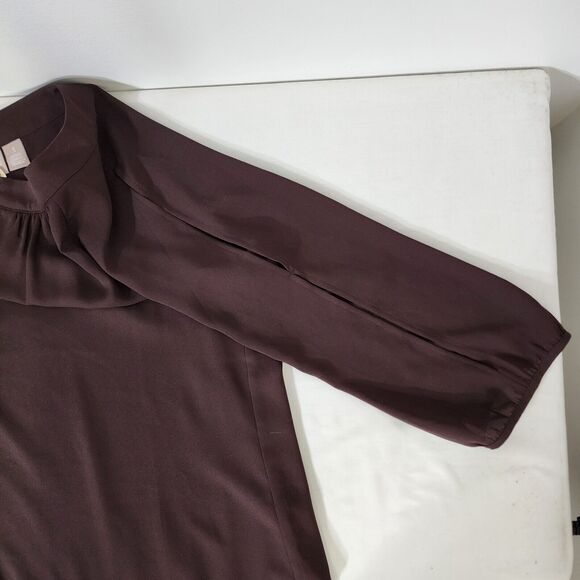 Chico's Womens Top Size 1 Medium Brown Asymmetrical Hem Grommet Cold Shoulder - Picture 13 of 14